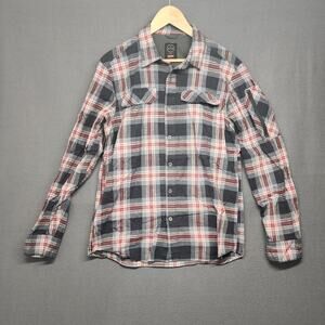 Wrangler ATG Shirt Mens Medium Black Red Plaid Long Sleeve Button Up Outdoors